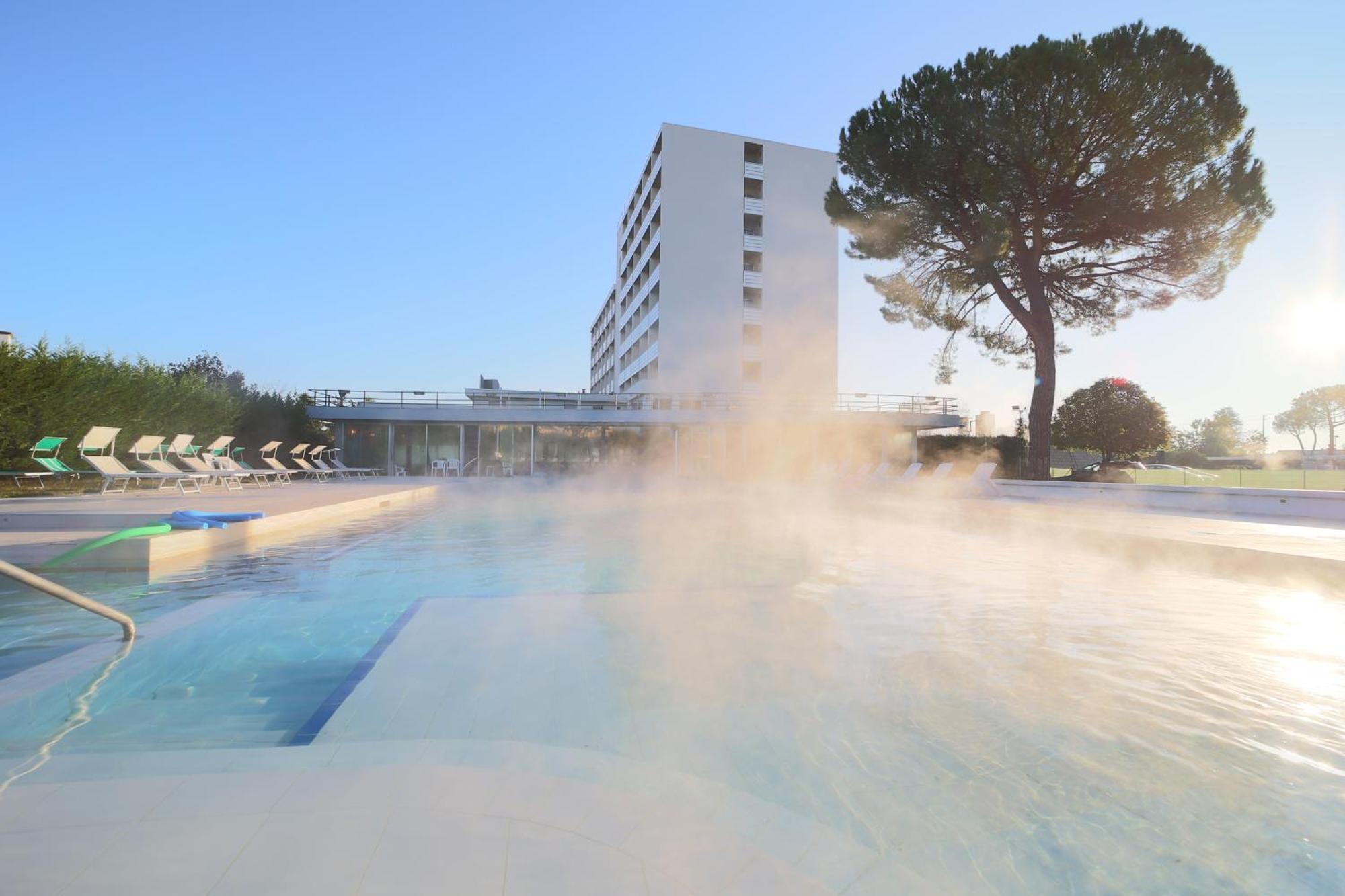 Hotel Smeraldo Abano Terme Exterior photo