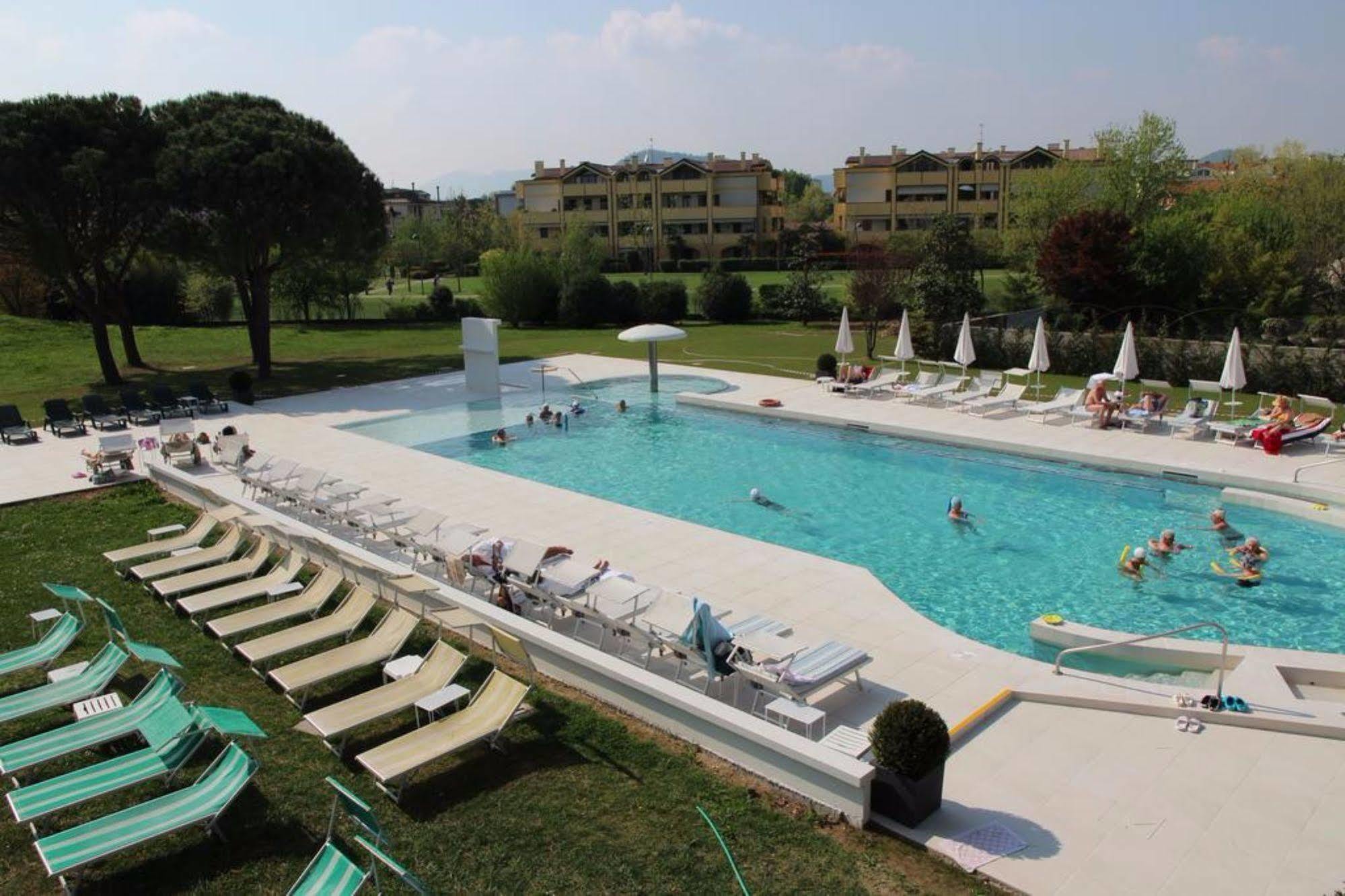 Hotel Smeraldo Abano Terme Exterior photo