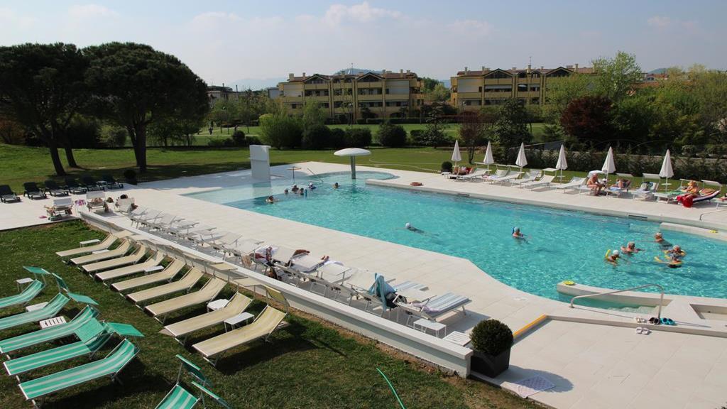 Hotel Smeraldo Abano Terme Exterior photo